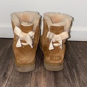 UGG mini